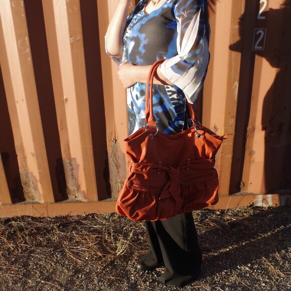 Big Vintage Burnt Orange Hand Bag - Picture 7 of 13